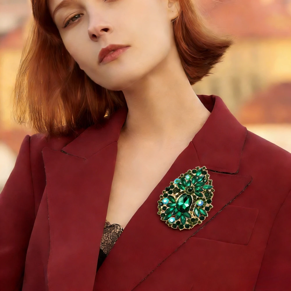 Holiday Party Jewelry Pin S50797c5cf9674affbd06df66a7a5cbaaq