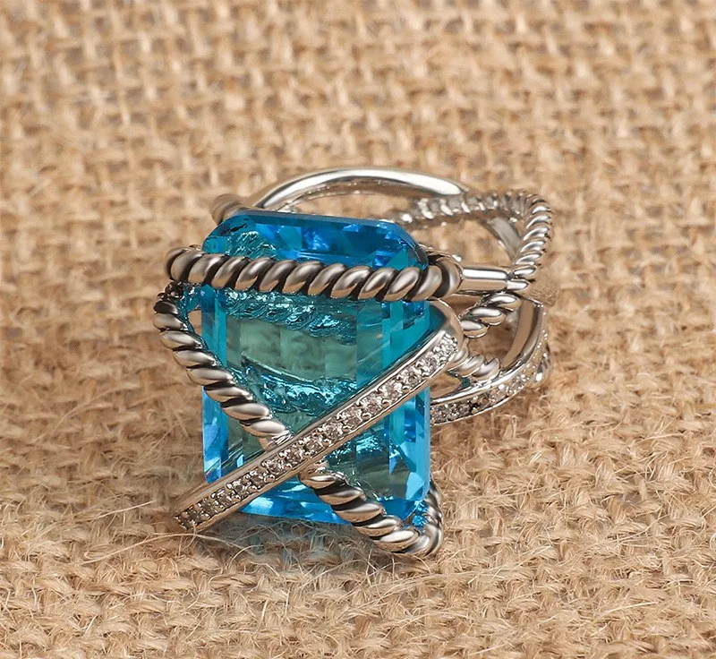 European and American Fashion and Popular Zircon Inlaid Cable Fried Dough Twists Ring