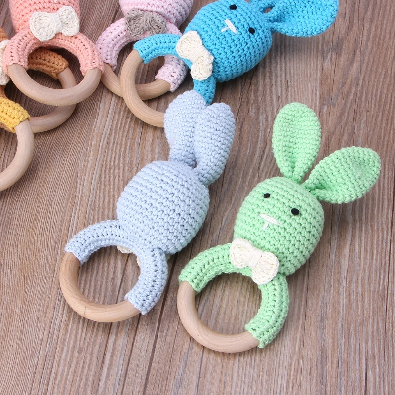 

Wooden Soft-textured Teether for Baby Sensory Exploration and Teething Relief