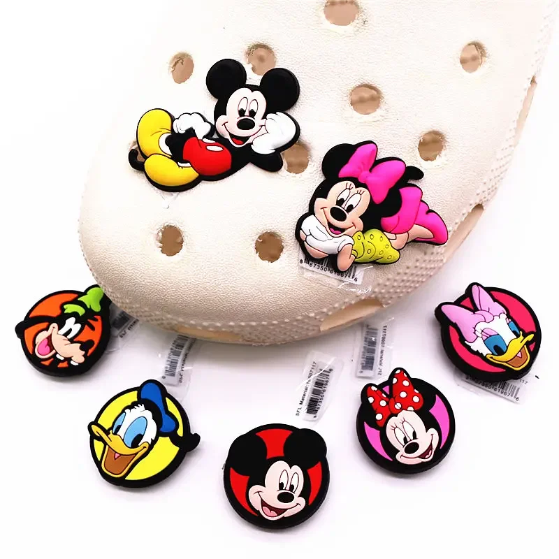7pcs Set Original Mickey Mouse Shoe Charms Donald Duck Daisy Goofy