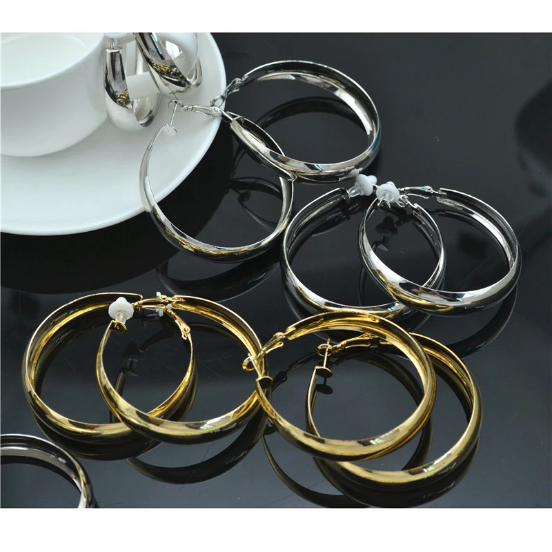 Clip On The Ear Without Piercing Earrings for Women Fashion Jewelry Exaggerated Personality Youth Girl Students Ladies Earrings 4