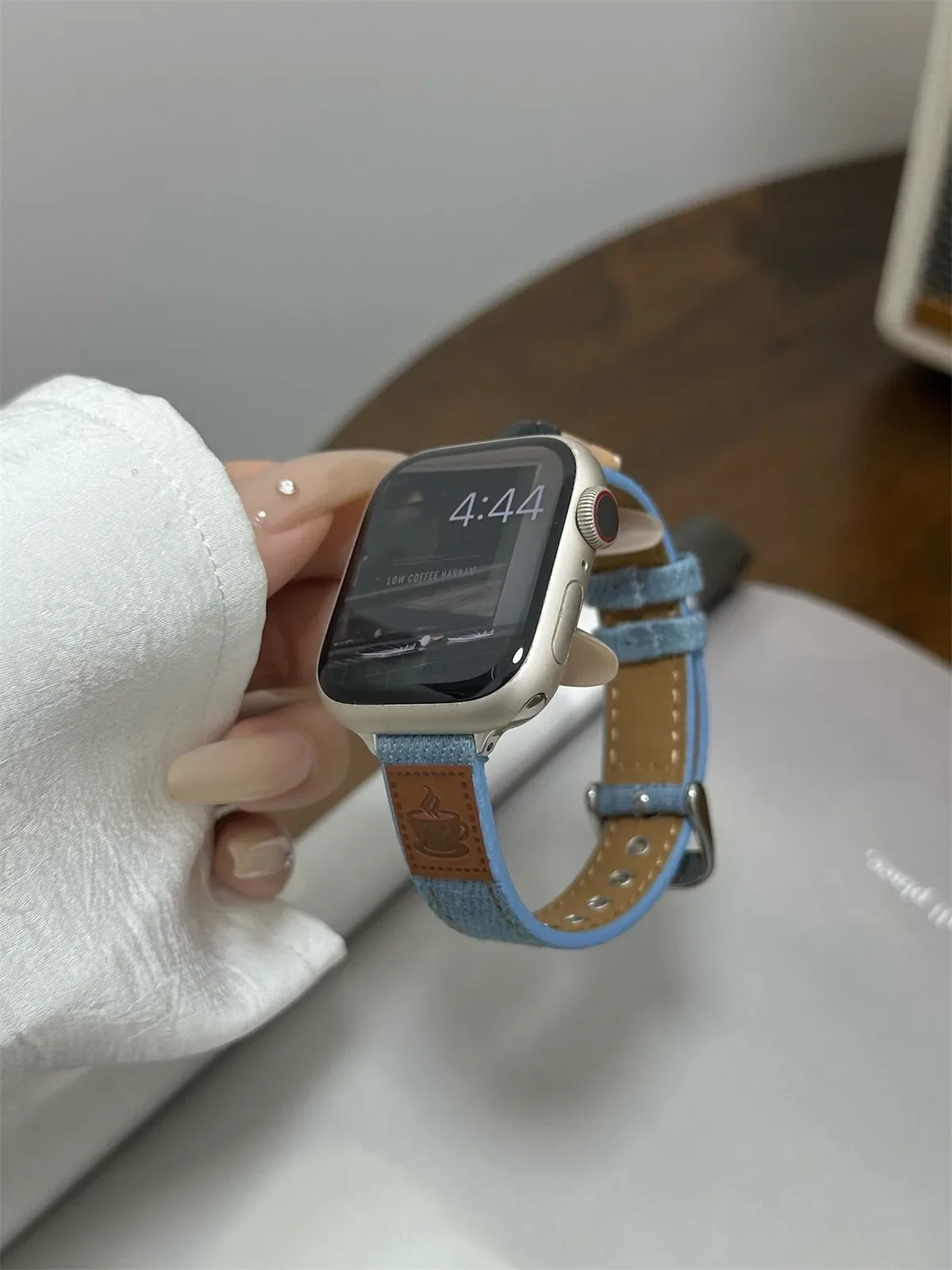Bracelet de montre pour iWatch 42/44/45/46/49 mm 38/40/41 mm Bracelet de montre tendance en cuir PU pour montres de la série Ultra2 Série 10/9/8/7/6/5/4/3/2/1_voghion.com