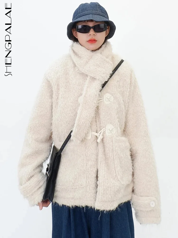 

SHENGPALAE Winter 2023 New Thicken Lamb Wool Coat For Women Solid Color Versatile Horn Button Spliced Warm Jacket Female 5R7525