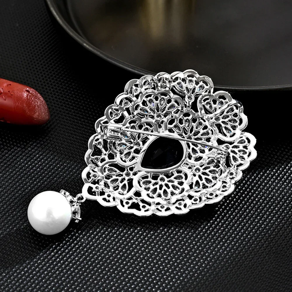 Luxurious Palace Style Blue Crystal Zircon Brooch Elegant Pearl Pendant Brooches for Women Scarf Coat Pins Wholesale Jewelry