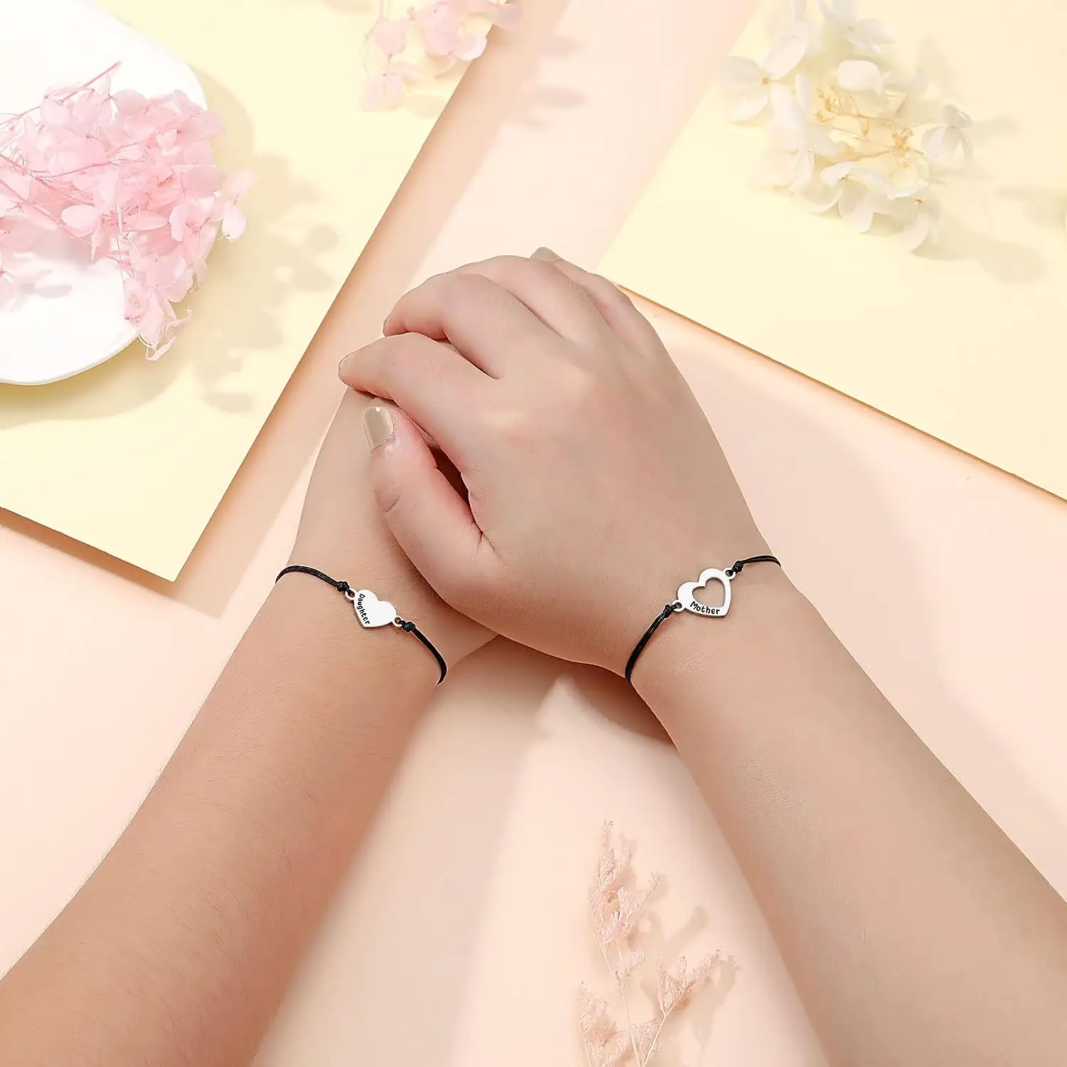 Set Di 2 Braccialetti Coordinati Mamma E Figlia – Cuore E Perline In Argilla – Regolabili – Idea Regalo Per Festa Della Mamma E Compleanno - 5