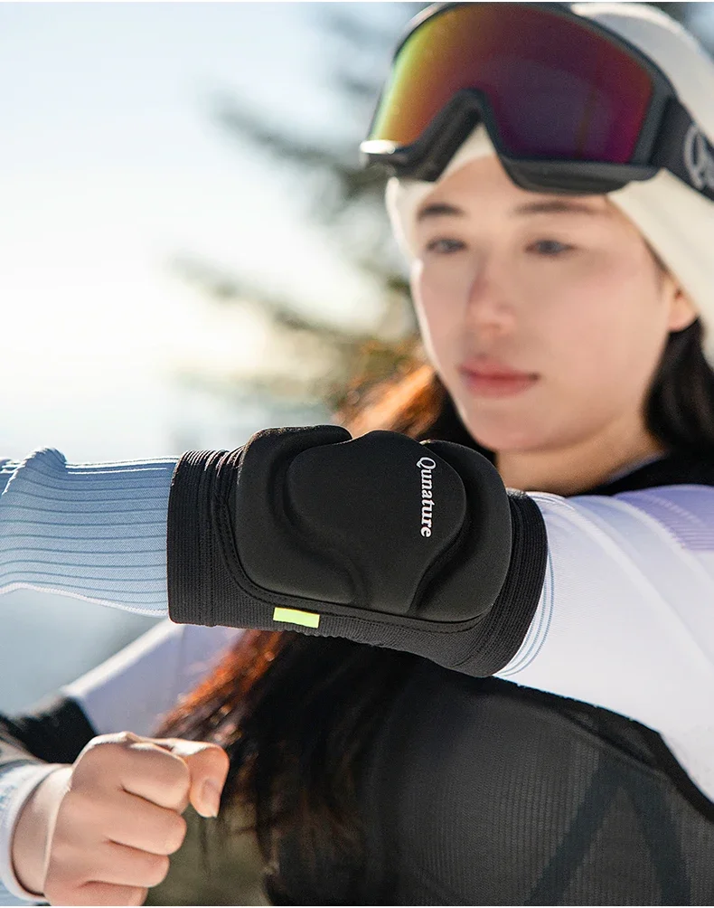 Outdoor elbow pad use