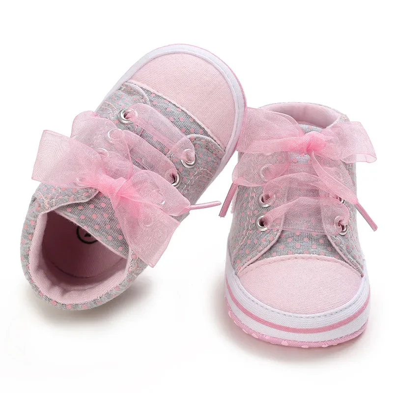 Best-selling Newborn Baby Infant Wearable Toddler Girls Canvas Shoes Heart Bow Tie Baby Lace Casual Shoes Anti-slip Soft Cotton