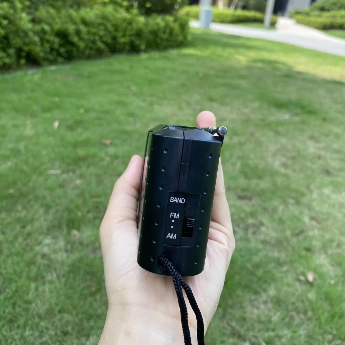 Mini Portable FM AM Radio High Sensitivity Radios Receiver Built-in Speaker with Retractable Rod Antenna Support 3.5mm Headphone