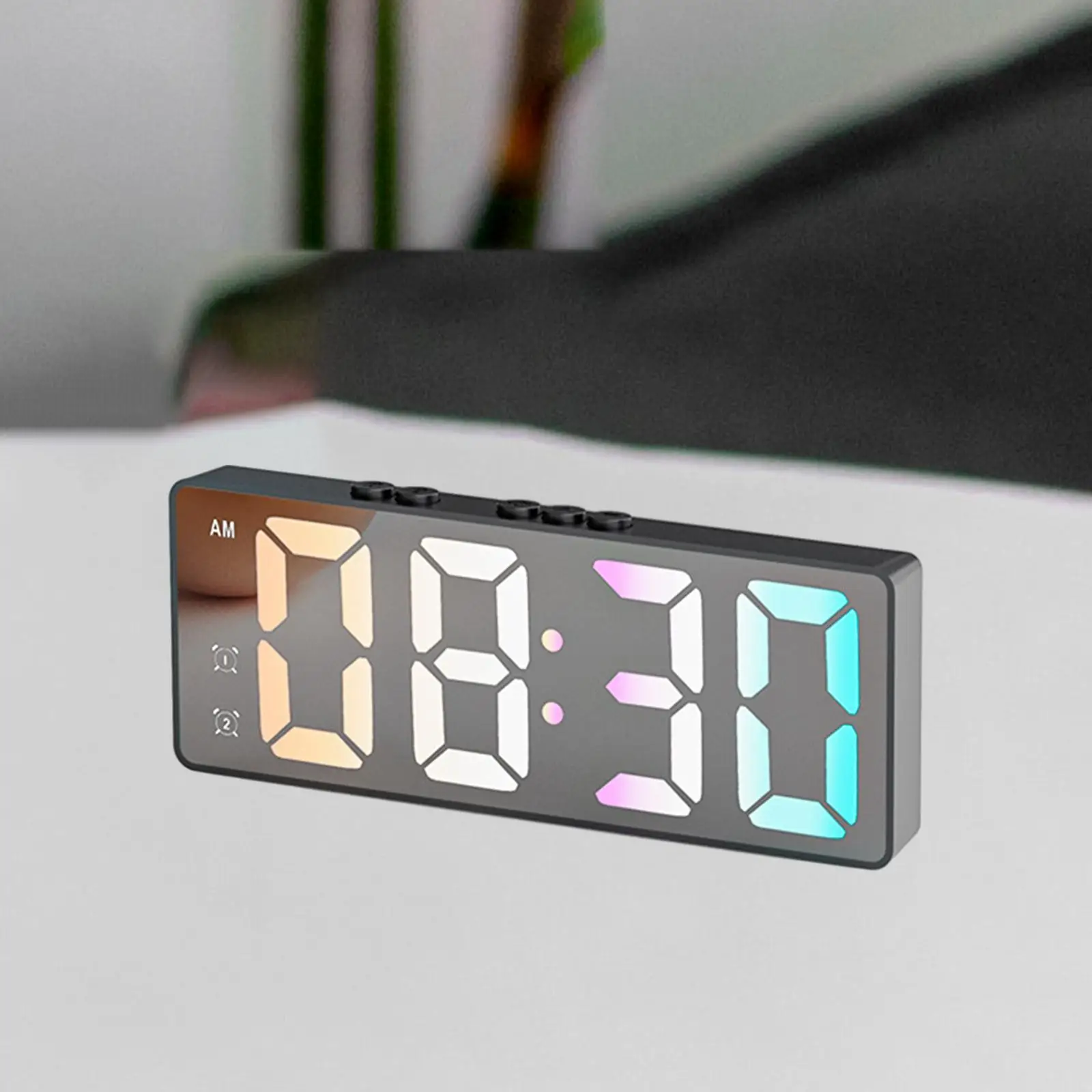 16cm Digital Alarm Clock Bedside Clock Temperature Display Battery Powered Portable for Seniors and Elderly Versatile