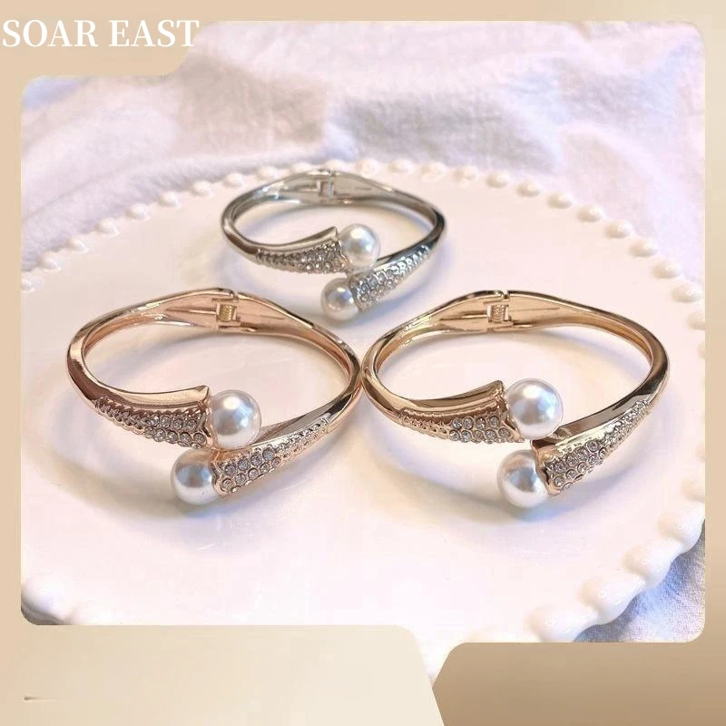 

SOAR EAST Mysterious Irregular and Asymmetric Series Pearl Inlaid Bracelet Trendy Bangles For Women Fashion Jewelry Accessories