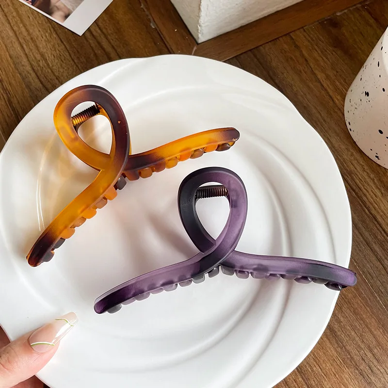 

Vintage Hair Claw Large Amber Barrette Crab Hair Claws Bath Clip Ponytail Clip For Women Girls Headwear Party Hair Accessories