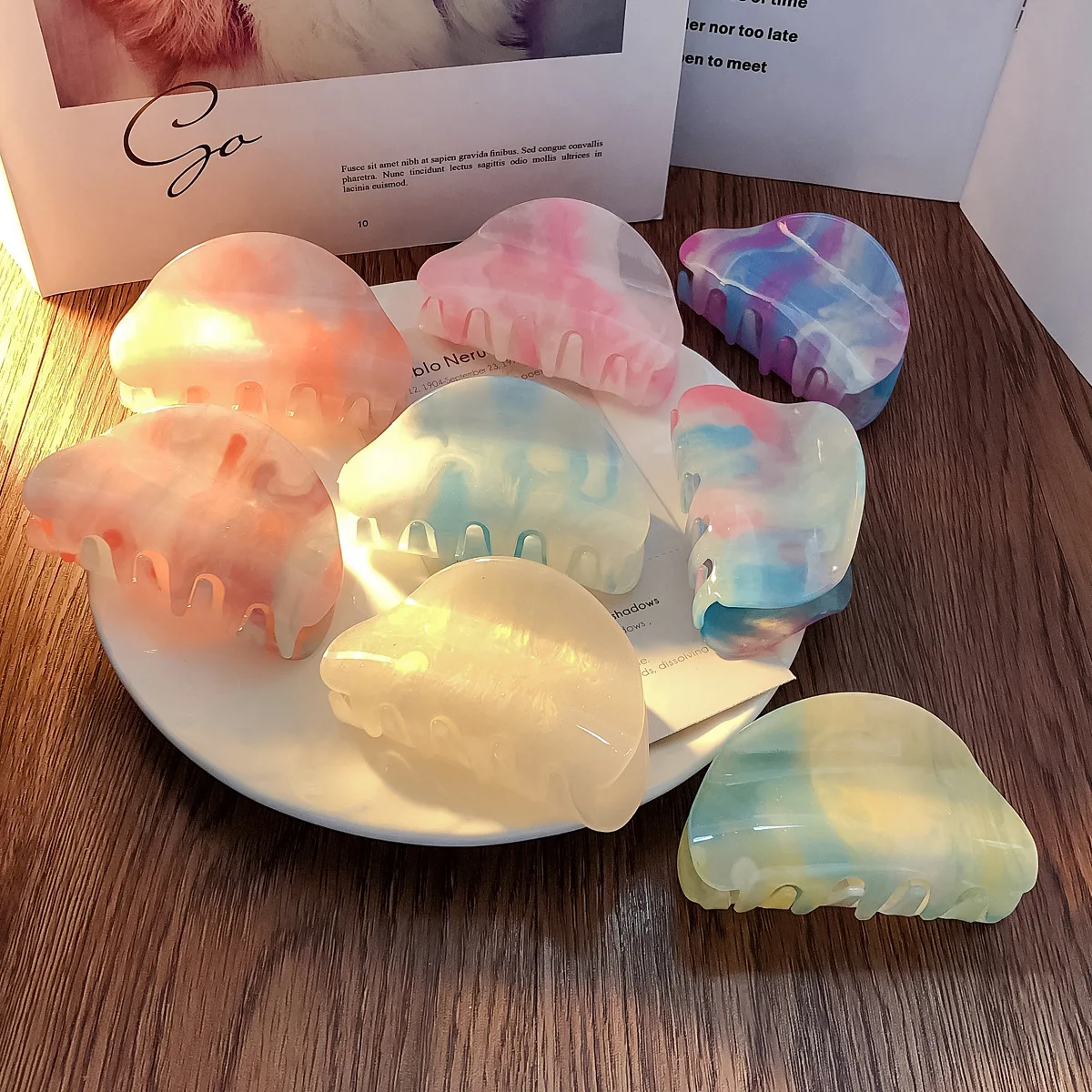 

New selling Fashion Acrylic Geometry Dazzle colour Exquisite Hairpin Barrettes for Women Girls Accessories Headwear wholesale