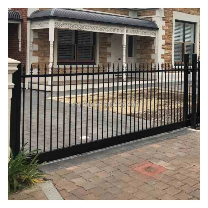 garden Fence Trellis Decorative Wrought Iron & Gates Metal 2023 New Product Outdoor Low Carbon Steel Wire Powder Coated 4