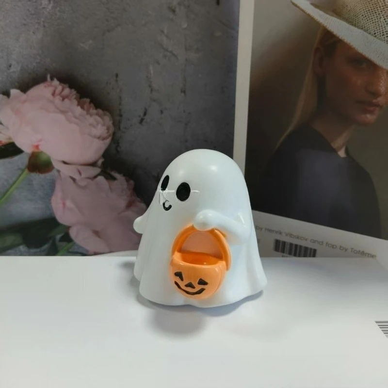Cute Ghost Figurine - New Halloween Decoration, Creative Home Decor, Convenient Resin Craft for Desktop Display Interesting