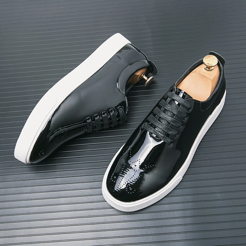 2024 Spring High Quality Leather Shoes Patent Leather Casual Shoes Lace Up Sneakers Fashion British Style Designer Leather Shoes