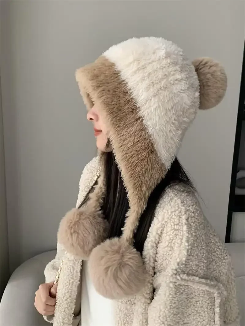 Niedliche Strickmütze mit Pom-Pom-Ohrenklappe für Damen – Winter-Farbblock, großer Kopfumfang, verdicktes Fleece, gefüttert, Kälteschutz – Detail 2