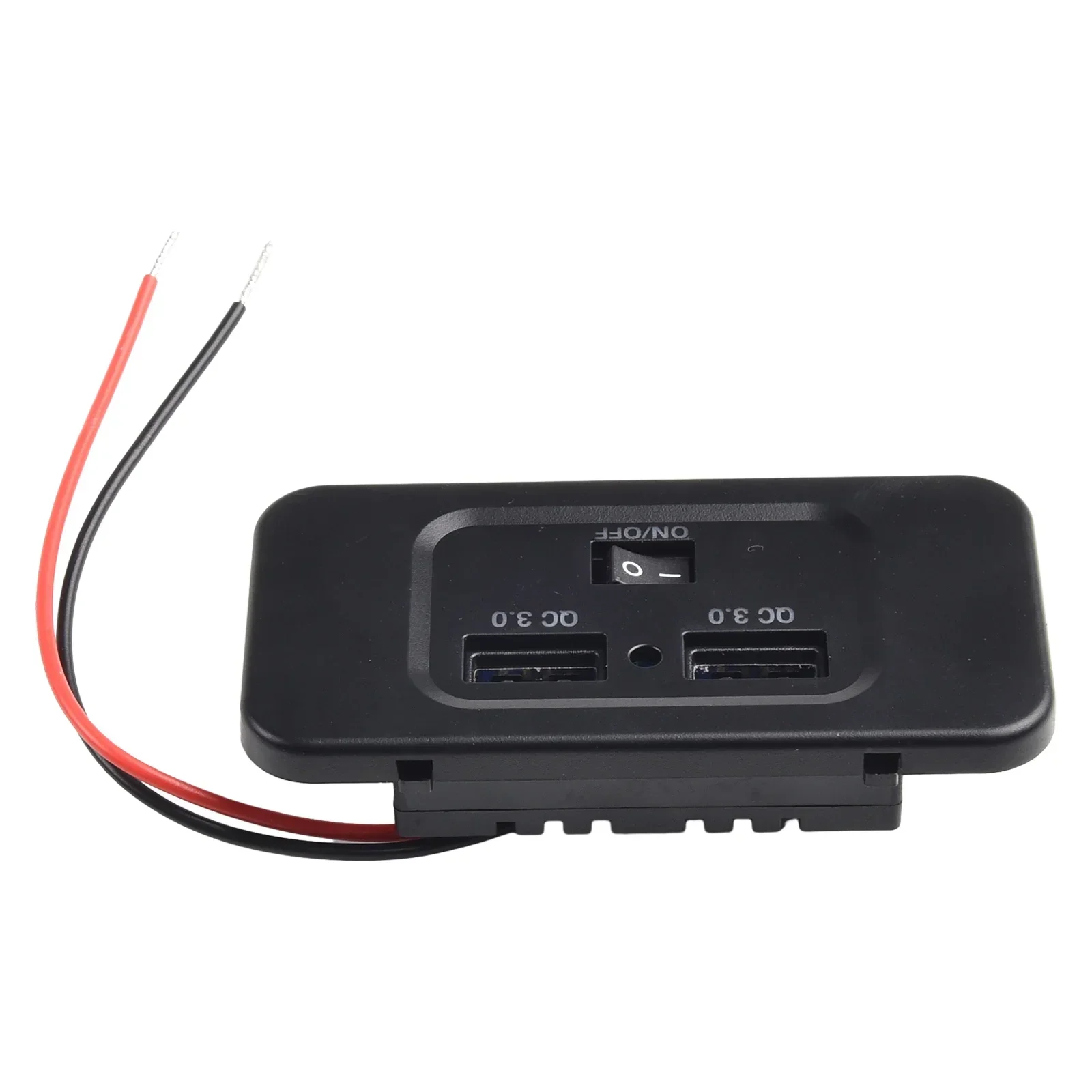 12V-24V QC 3.0 Dual USB Car Fast Charger Socket Power Outlet Panel Mount Perforated RVs Mobile Phones USB Charger Sockets
