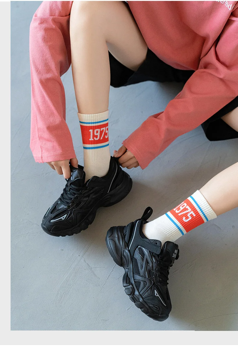 SP&CITY Sports College Style 1997 Mode Socken Frauen Straße Hip Hop Harajuku Baumwolle Socken Ins Weibliche Lustige Coole Socke Hipster – Detail 10