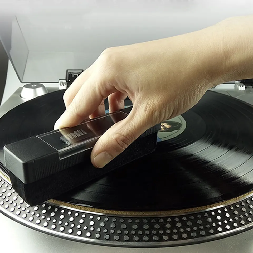 Vinyl Record Cleaning Brush for Pristine Sound Quality