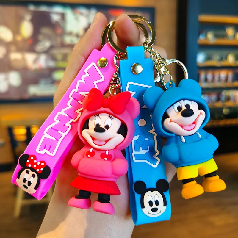 ディズニーのキャラクターの形をしたキーホルダー,ミッキーと