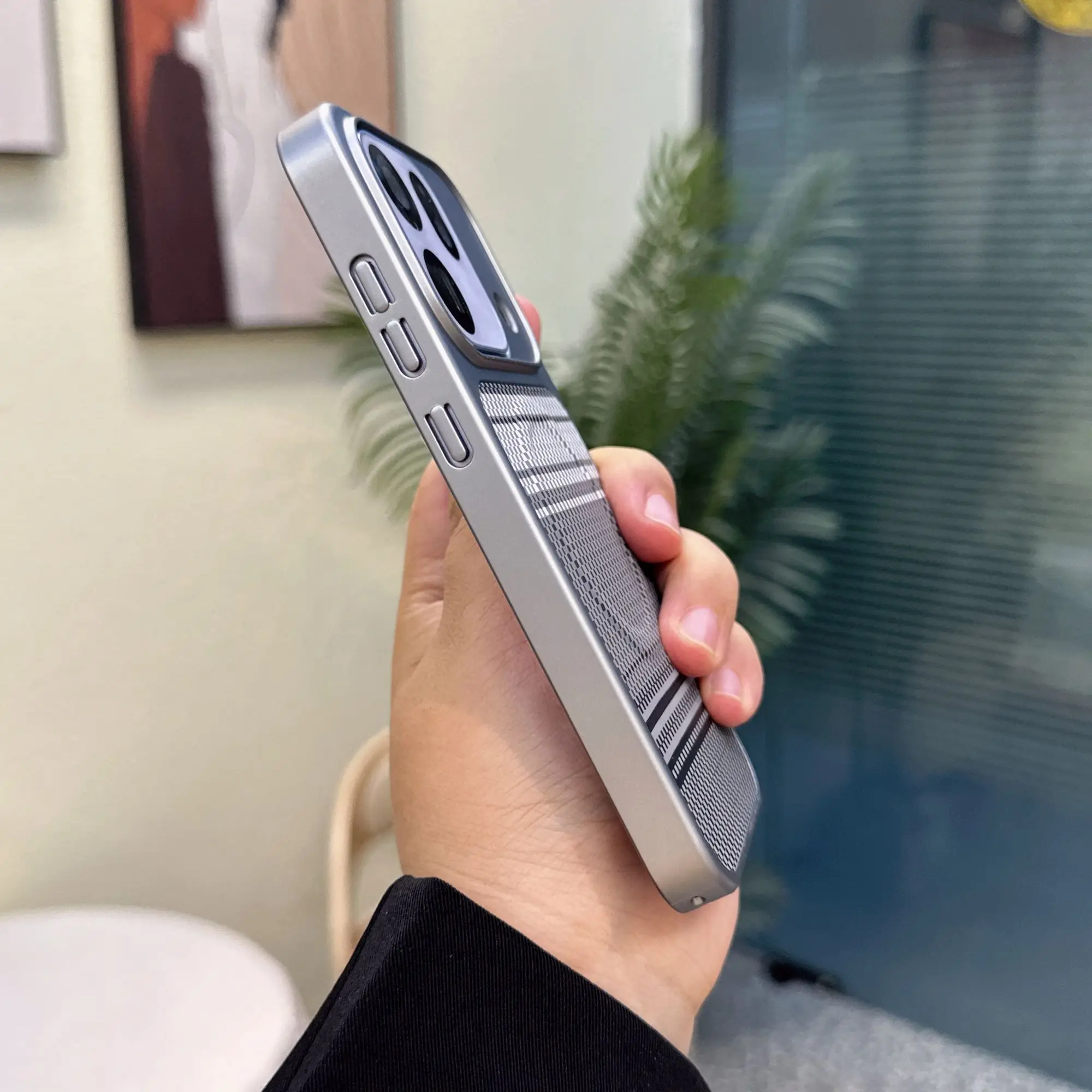 Kevlar Texture Magnetic Anti-Drop Wireless Charging Case