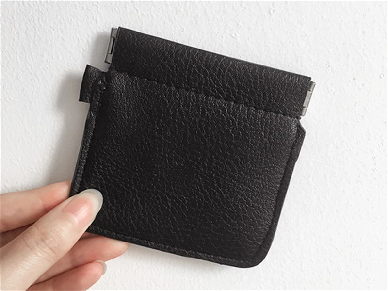 Kelvin Chow의 VDR Quiver Plus(Gimmicks 및 온라인 지침) 클로즈업 마술 트릭 전문 놀라운  가죽