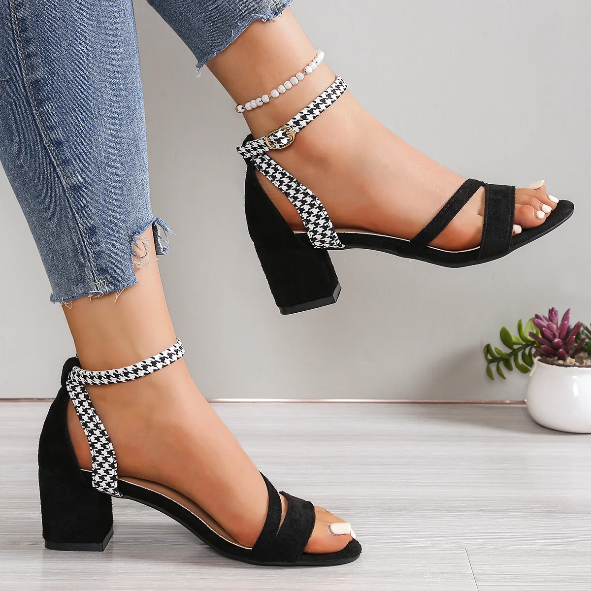 Women Casual Thick Heel Sandals 2025 Summer Fashion Buckle Strap Square Heel High Heels Shoes Platform Sandals Zapatos De Mujer