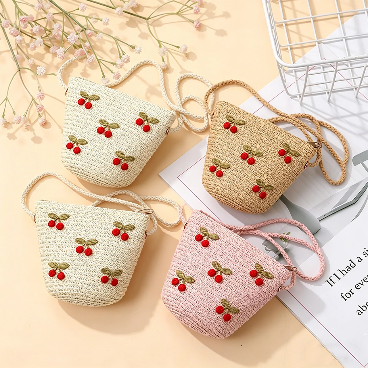รูปสินค้า กระเป๋าถือเด็กหญิงลายเชอร์รี่สีแดง น่ารัก