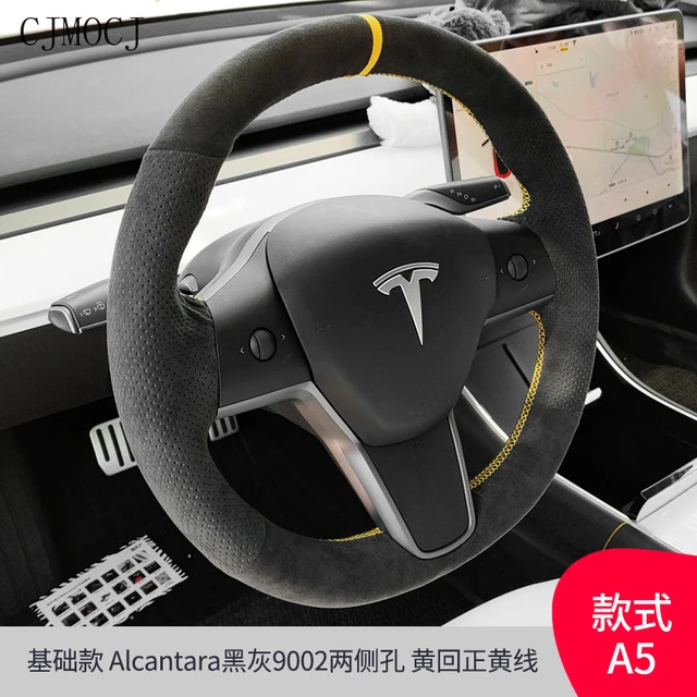 Coprivolante modello 3/Y in Alcantara cucito a mano per Tesla