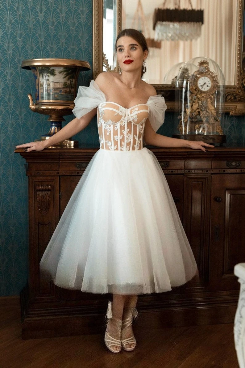 Off The Shoulders Simple Wedding Dress Beach Wedding Gown Bridal Dress | eBay Off The Shoulders Simple Wedding Dress Beach Wedding Gown Bridal Dress | eBay