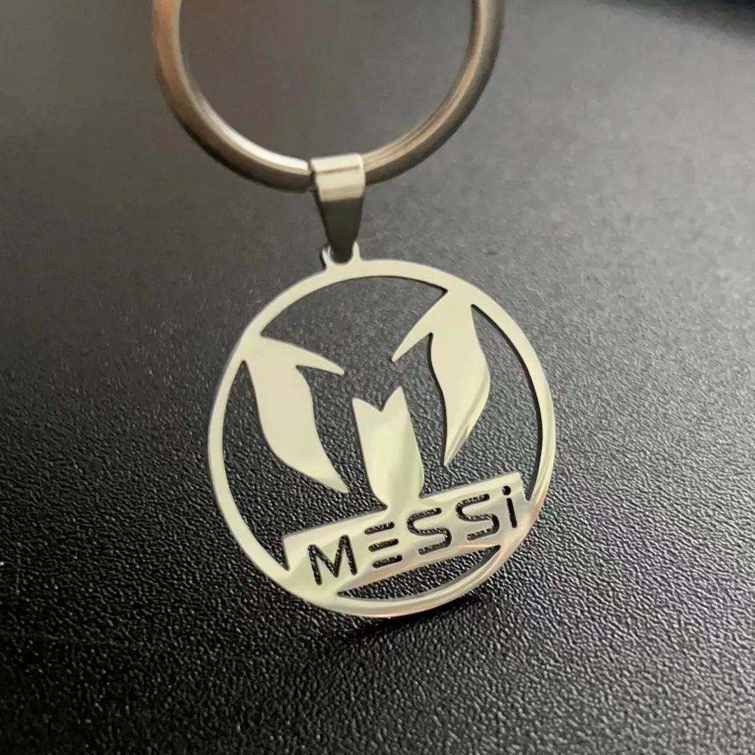 thumbnail image 4 of Llavero de acero inoxidable HNSP Lionel Messi para fanáticos del fútbol, llavero de estrella del fútbol, regalo para hombres y niños, 4 of 5
