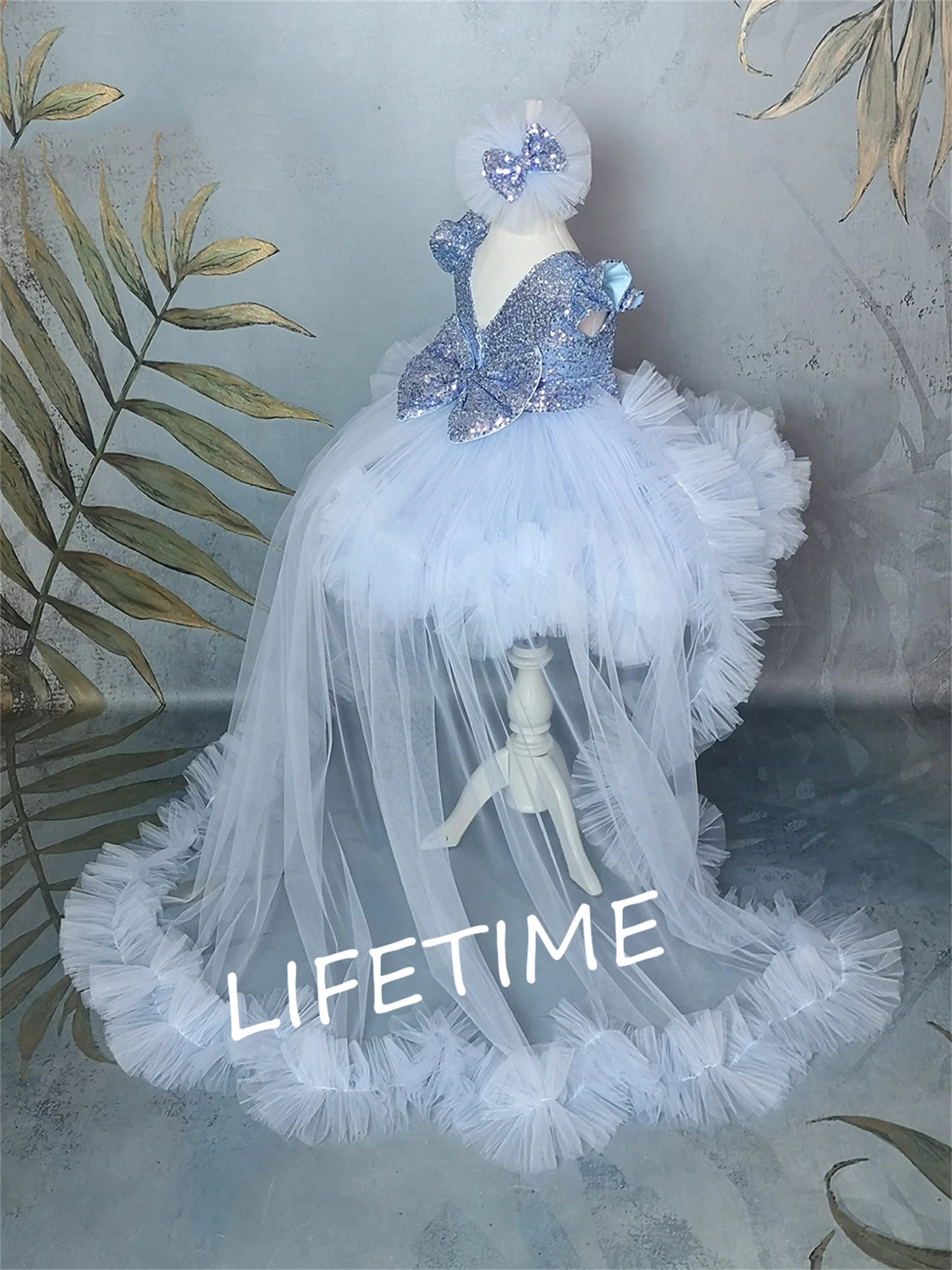 

Sequin Flower Girl Dress Puffy Princess Dress with Train Cute Bow Kid's Dress Girl Birthday Party Gown First Communion
