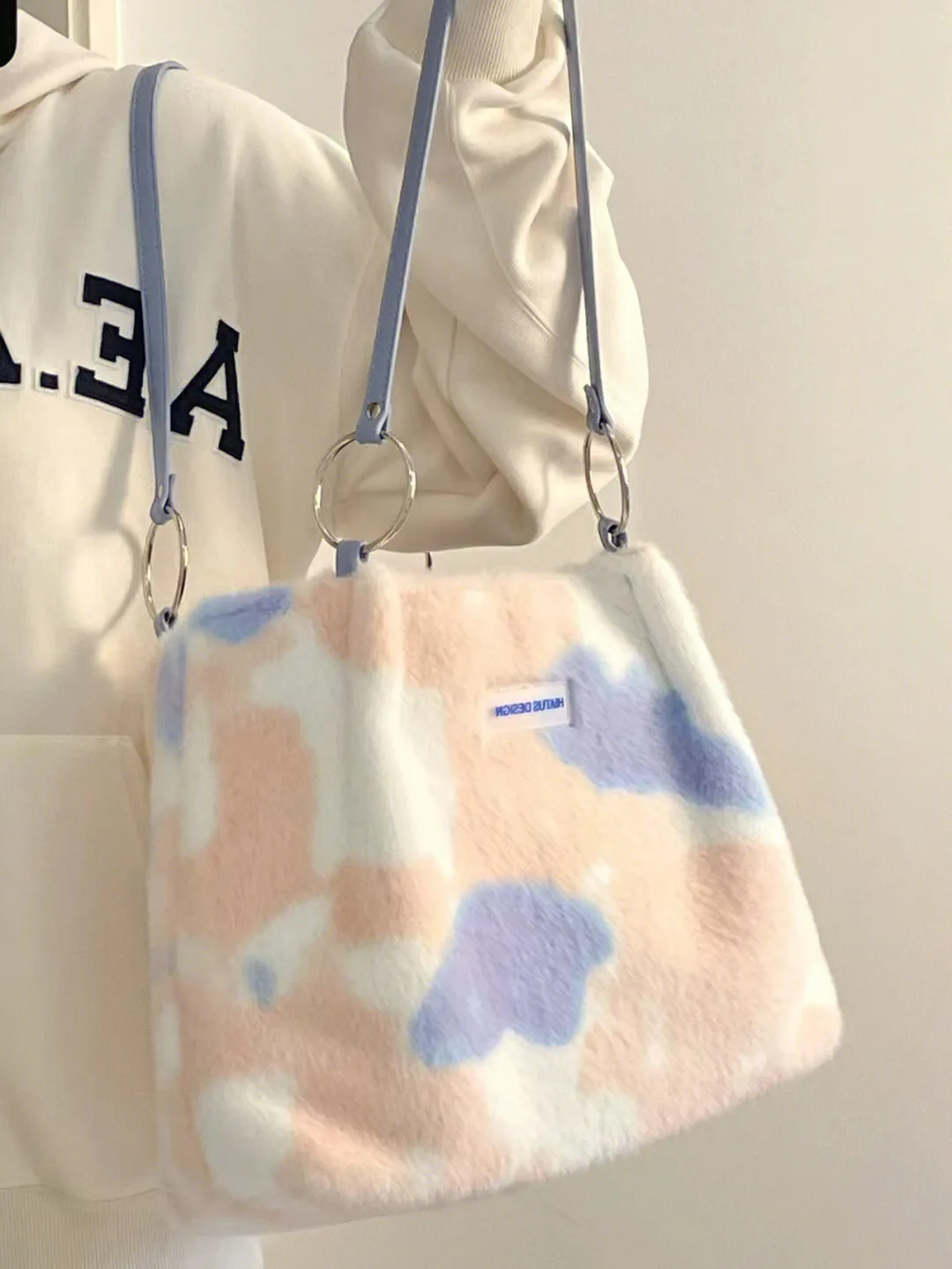 

Женская зимняя плюшевая сумка с кроликом, модная синяя и розовая сумочка на одно плечо, вместительный тоут для студентов колледжа