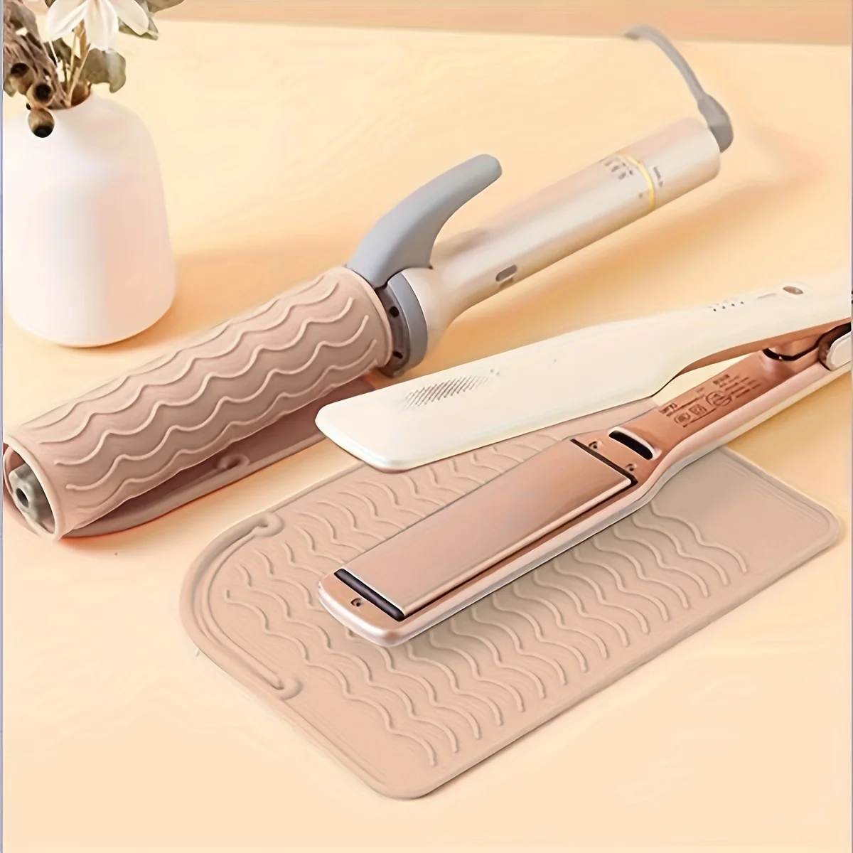 1pc Silicone Heat Resistant Mat For Hair Styling Tools, Pad For Curling lrons And Straighteners, Portable Styling Heat Mat Best Sellers In Hair Extensions & Wigs