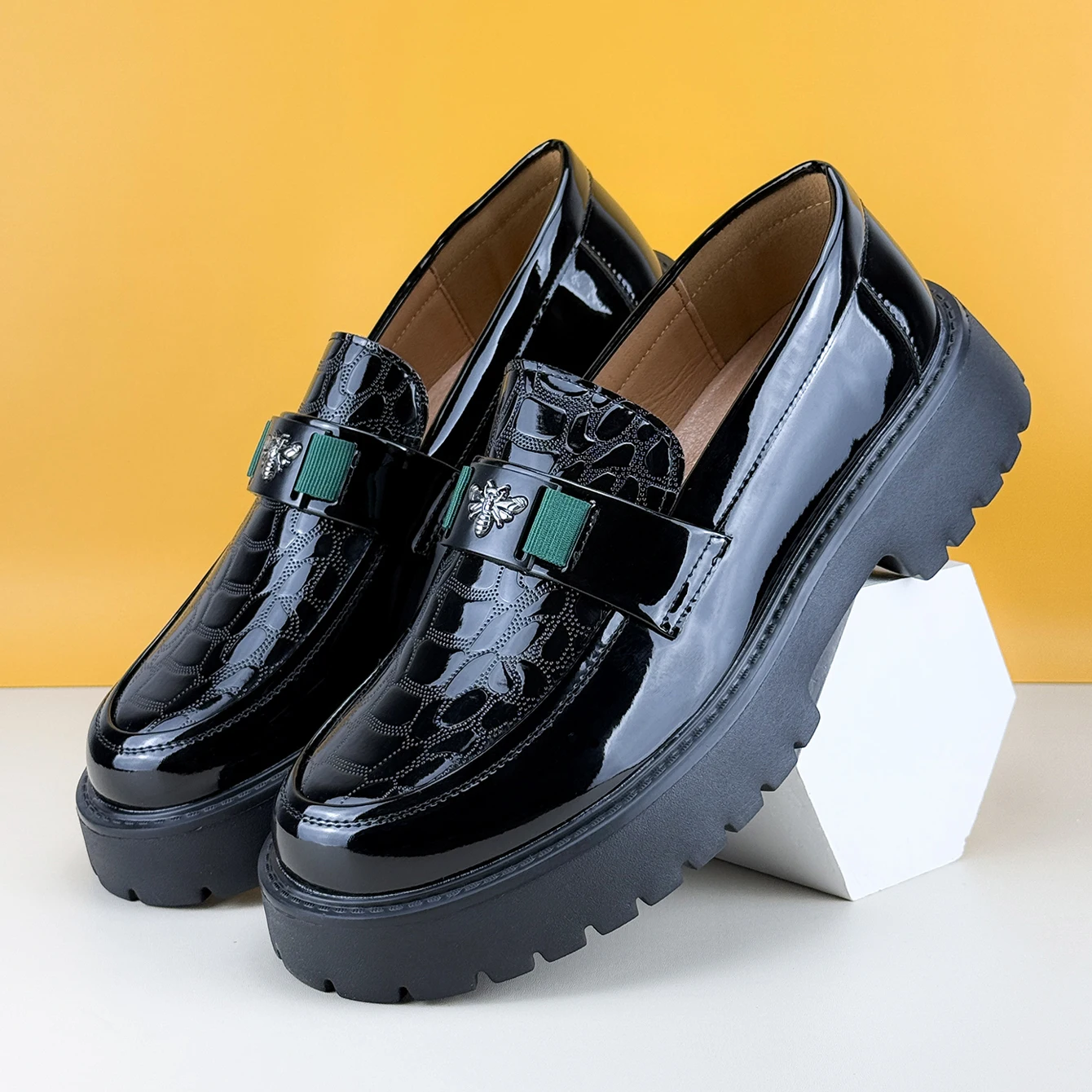 2025 Men's Round Toe Thick Soled Light Luxury Leather Shoes Loafers Non Slip Comfort Fashio Business Office Formal Dress Shoes - Image 3