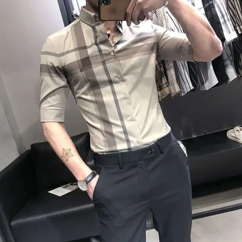 

Korean Trendy Summer New Short Sleeve Plaid Shirt Men Stand Collar Button Casual Fashion Versatile Slim Quarter Sleeves Thin Top