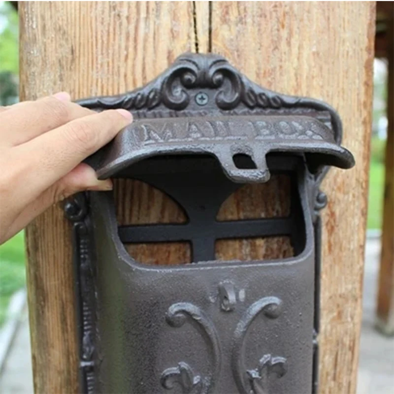 Wall mounted mailbox Retro Style Waterproof Newspaper Letter Mailbox Postbox Post Cse Box Cast Iron Vintage Pastoral Home Wall Mounted Mailbox