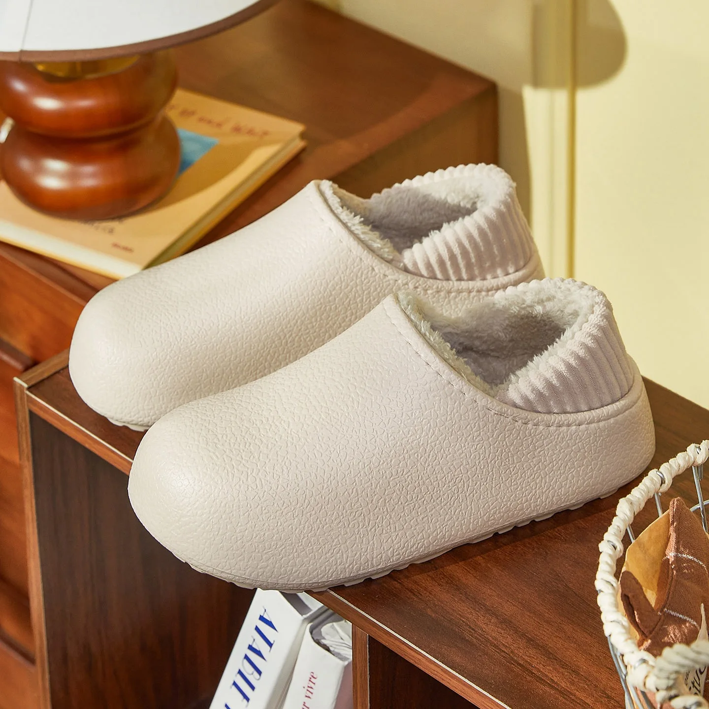 EVA winter new slip-on chef shoes men and women general casual big head shoes lightweight thick soles all wear rain shoes