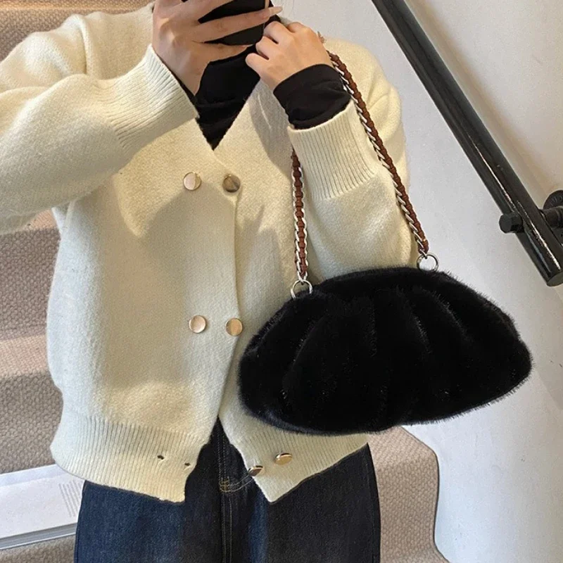 Pleated Design Faux Fur Shoulder Bags For Women 2026 Luxury Designer Purses And Handbags Winter Warm Soft Plush Hobo Bags