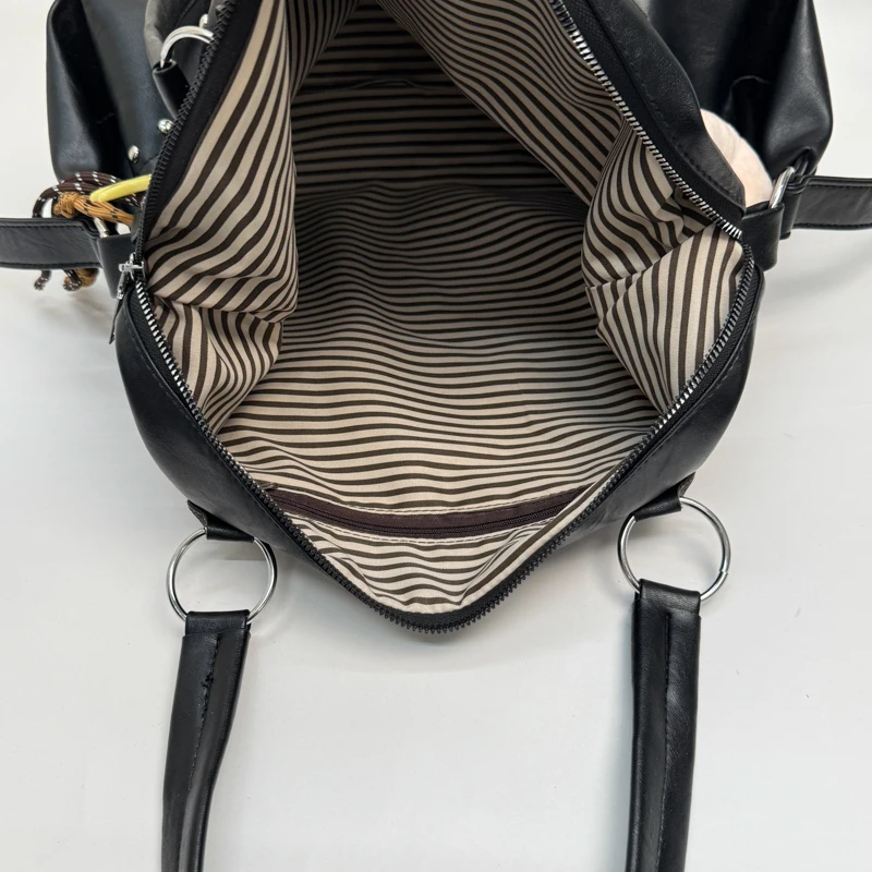 Nieten-Design, PU-Leder, Hobo-Unterarmtaschen, Damen-Umhängetasche mit großer Kapazität für Damen, 2023, neuer Trend, Y2K-Handtaschen und Geldbörsen – Detail 6