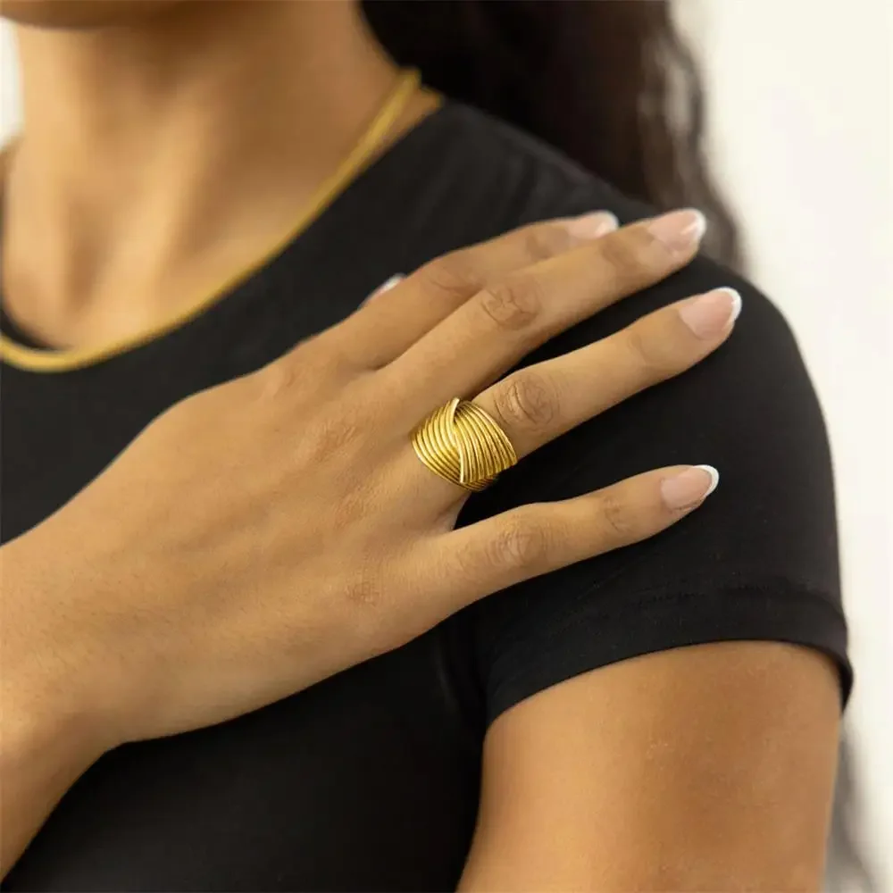 Vintage Wide Striped Textured Knot Rings Polished Anti Allergic Metal Irregular Finger Ring Aestethic Waterproof Jewelry Anillos
