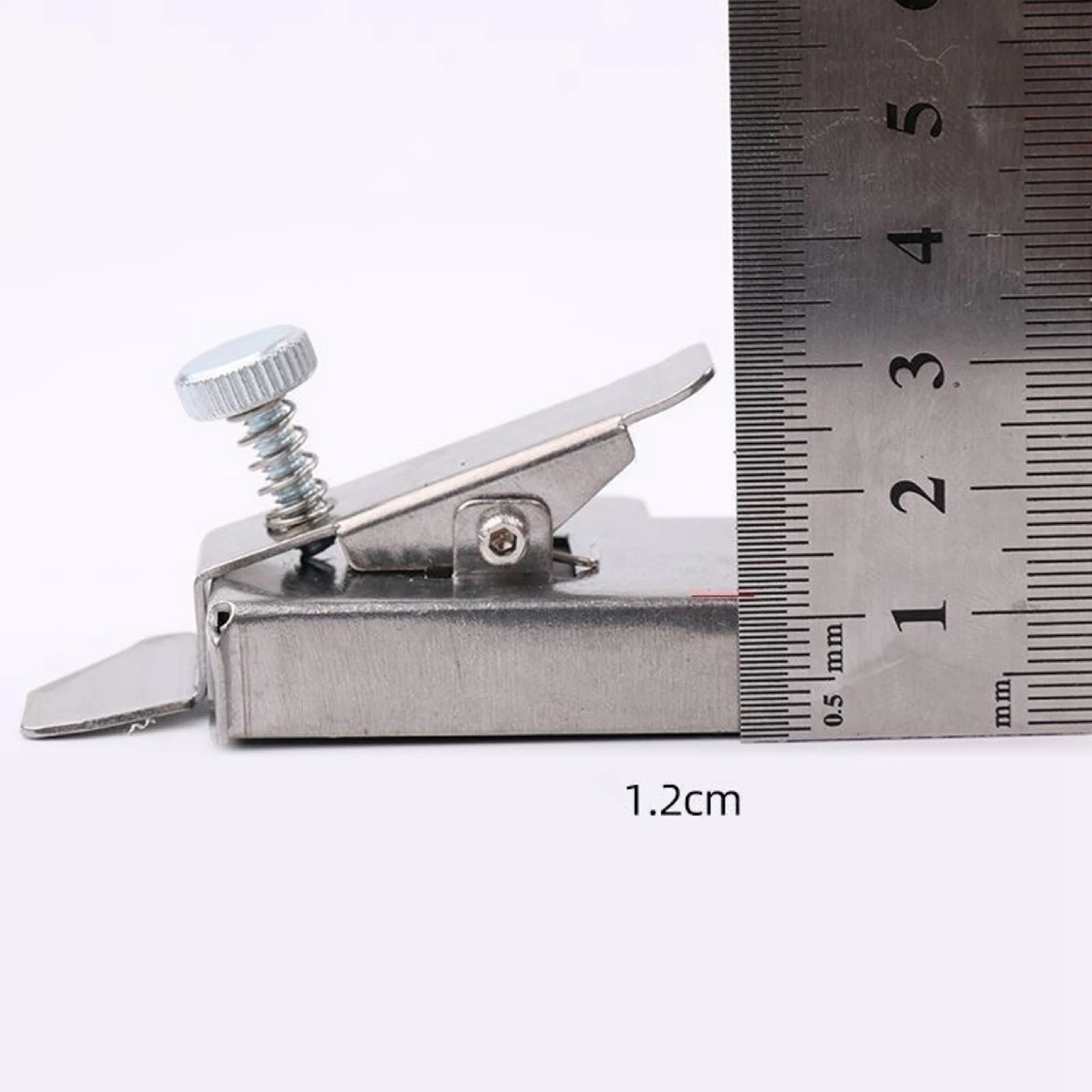 Multifunctional Magnet Fixed Gauge Anti Roll Edge Positioning Sewing  Machine Accessories Universal Sewing Tool Accessories - AliExpress