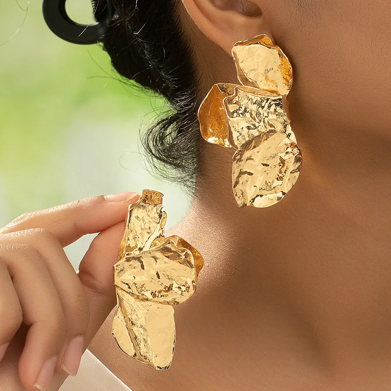 

Exaggerated Geometric Irregular Petal Stud Earrings for Women Vintage Gold Color Flower Earrings Valentine's Day Party Gift 2024