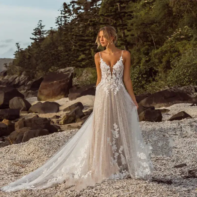 Customized Luxury Backless Wedding Dress Princess Buttons Exquisite  Applique