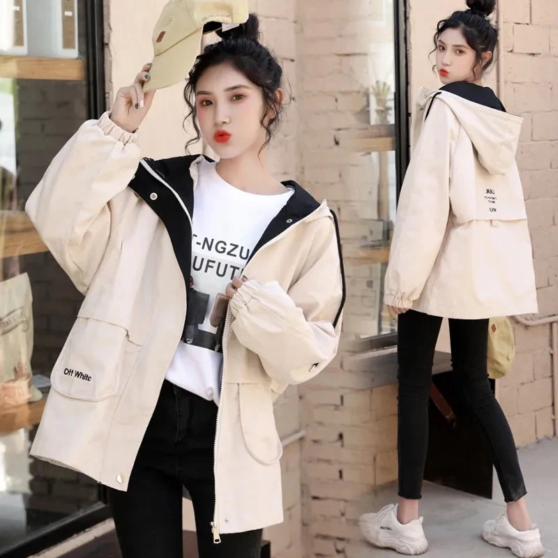 

Workwear Hong Kong Wind Coat Female 2023 Spring And Autumn New Joker Loose Salt Korean Harajuku Students Short Paragraph.