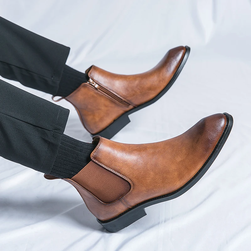 2024 Leather Spring Designer Zipper Italian Dress Office Shoes for Mens Chelsea Casual Boots Retro Pointed Ankle Boot Footwear
