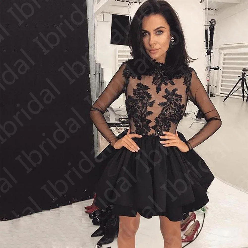

Exquisite Black Lace Homecoming Gowns Long Sleeves Wedding Party High Neck Illusion Bodice Cocktail Dresses Mini Length