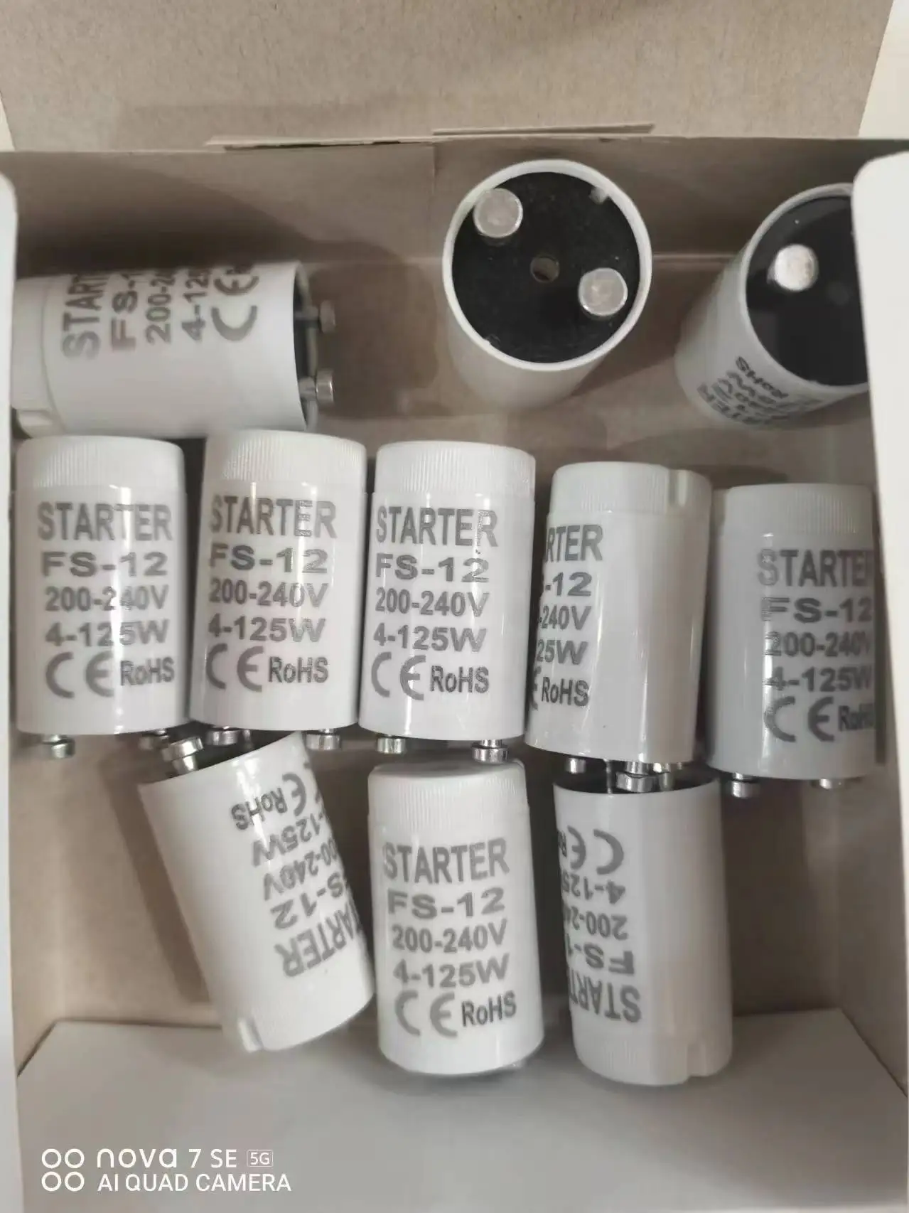 Fluorescent Starters 10pcs/lot fluorescent tube fuse starter with White housing AC220V-240V 4-125W fluorescent light ballast starter CE ROHS