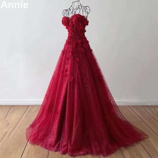 Enchanting Purple Tulle Evening Dress: Timeless Beauty for Formal Occasions