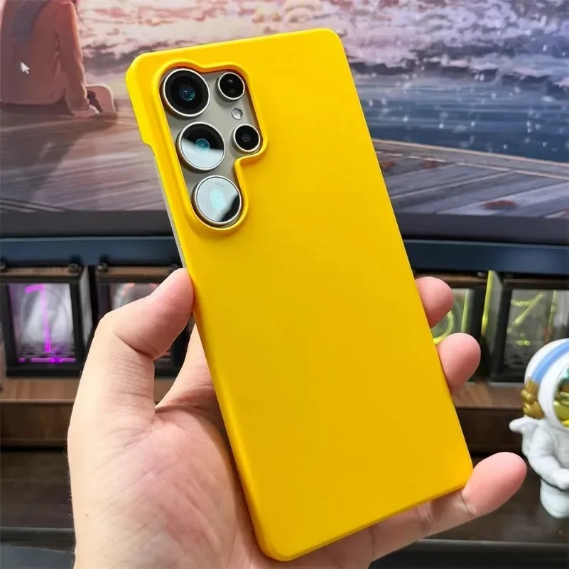 Ultra Thin Matte Borderless Hard Case - Sleek Protection